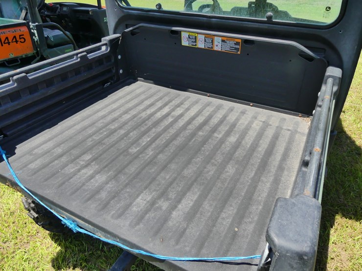 john-deere-gator-image-7