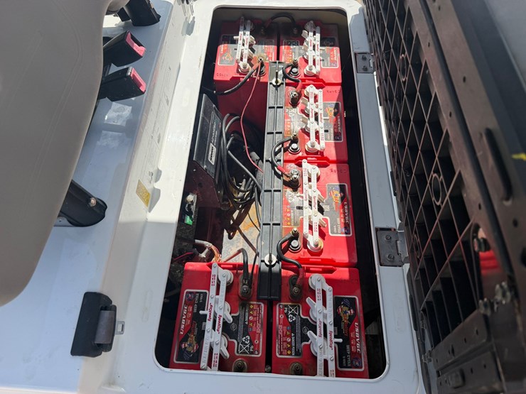 #1638-•-2022-advanced-ev-golfcart-image-5