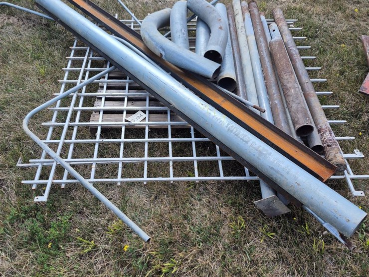 #94-•-pallet-of-scrap-metal-image-1