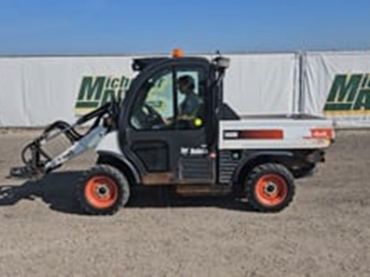 bobcat-toolcat-5600-image-5