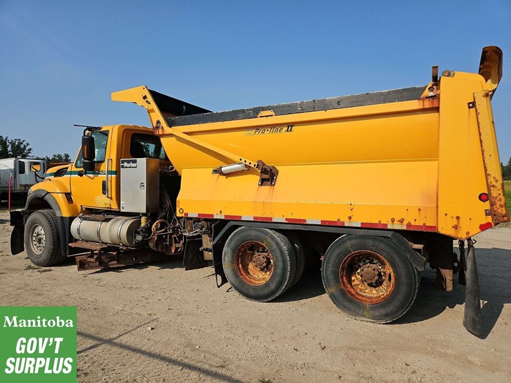 2009-international-workstar-7600-image-6
