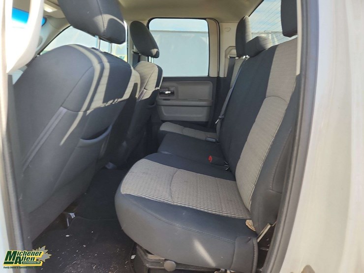 2012-dodge-1500-image-22