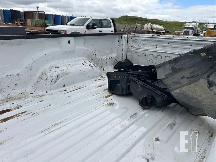 2018-ram-2500-tradesman-image-19
