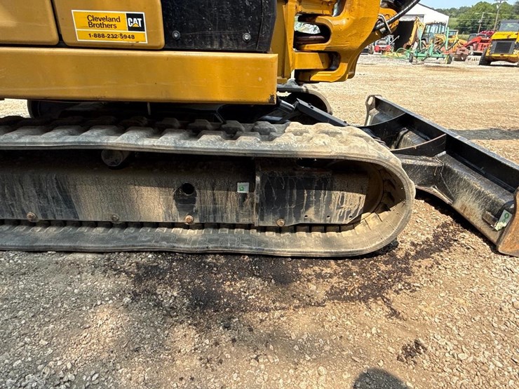 2023-caterpillar-306-cr-image-14