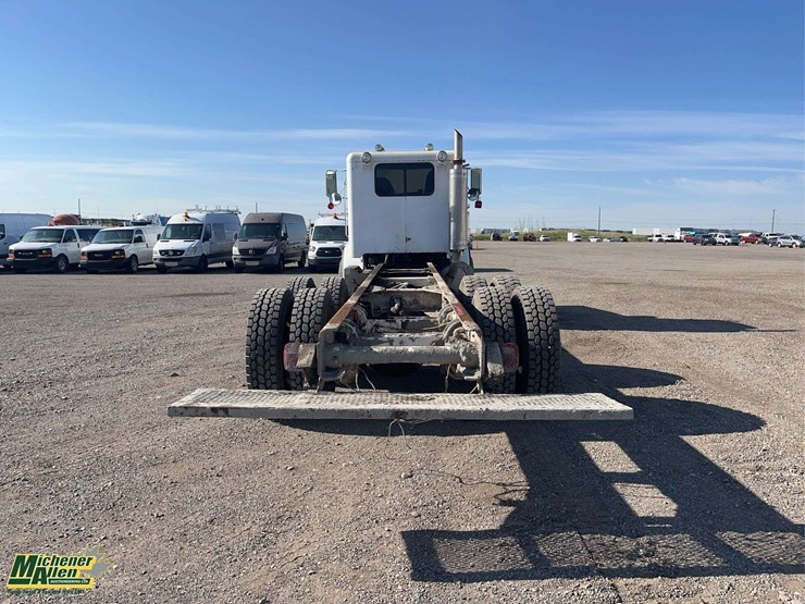 1997-peterbilt-357-image-7