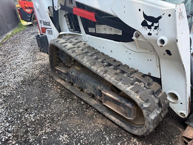 2018-bobcat-t595-image-12