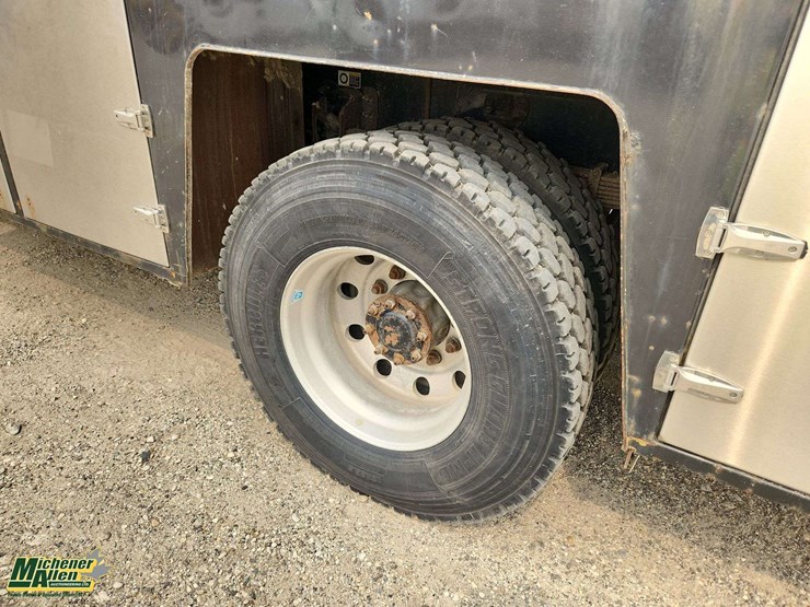 2012-kenworth-t370-image-12