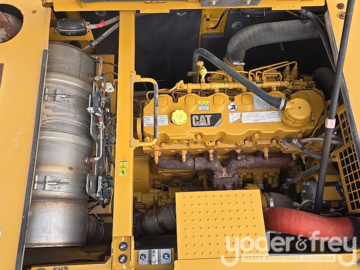 2019-caterpillar-336-image-54