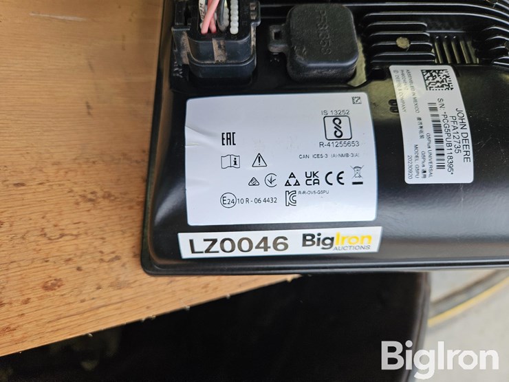 2023-john-deere-g5-plus-universal-display-image-14