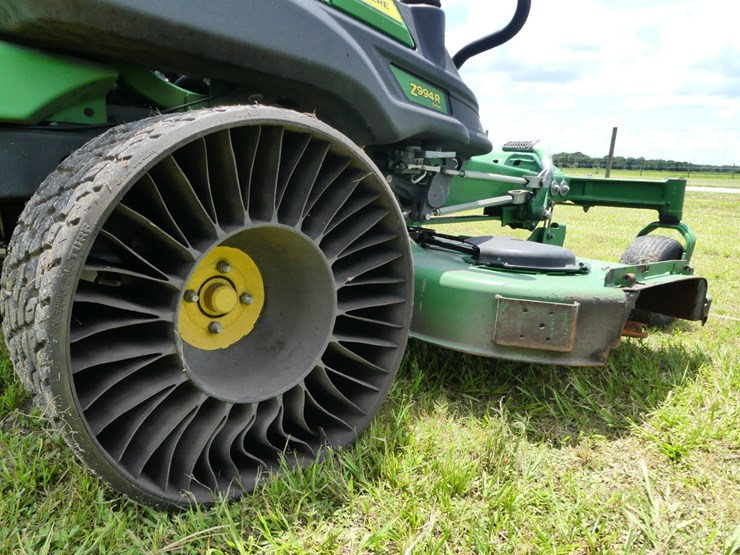 2024-john-deere-994r-image-6