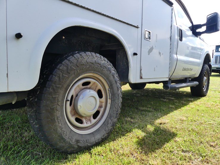 2014-ford-f250-xl-image-6