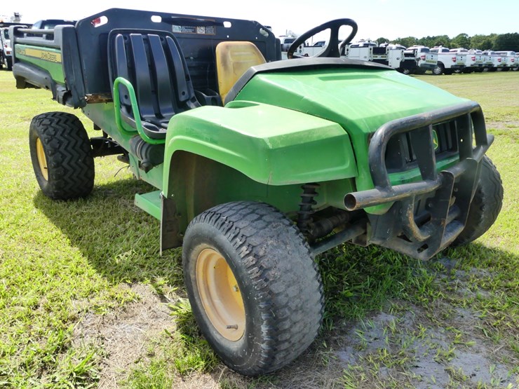 2015-john-deere-4x2tx-image-2