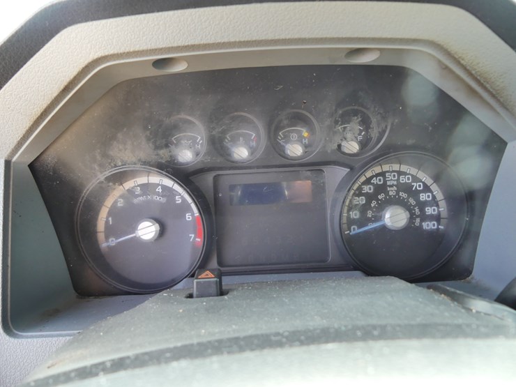 2011-ford-f250-xl-image-14