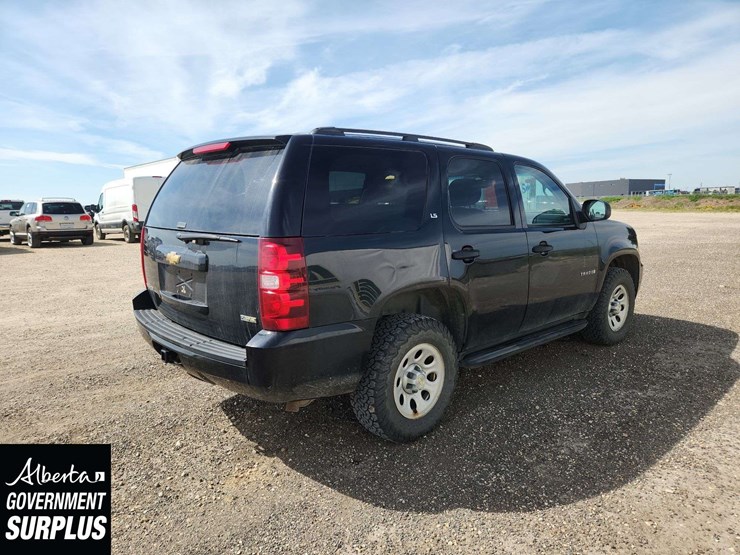2008-chevrolet-tahoe-image-3