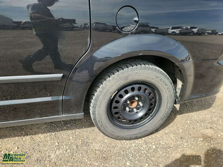 2016-dodge-grand-caravan-se-image-29