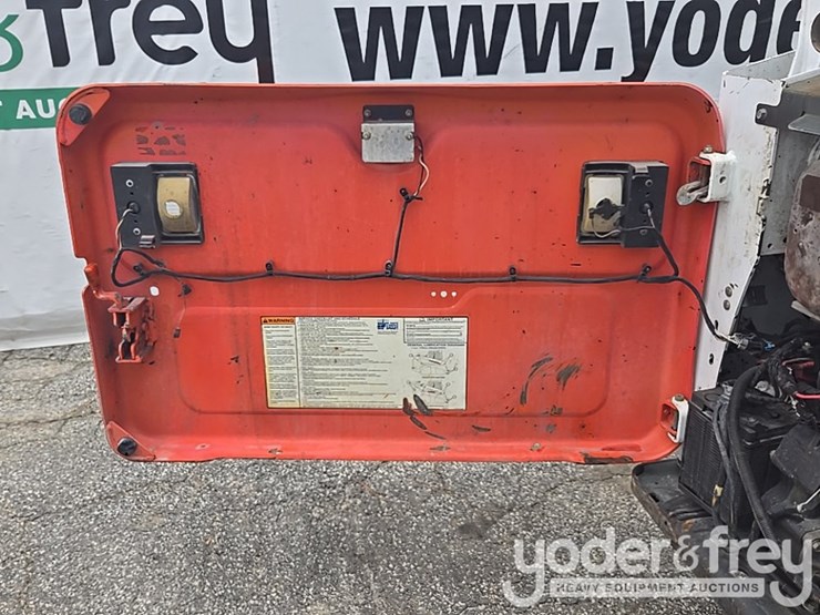 2015-bobcat-s770-image-19
