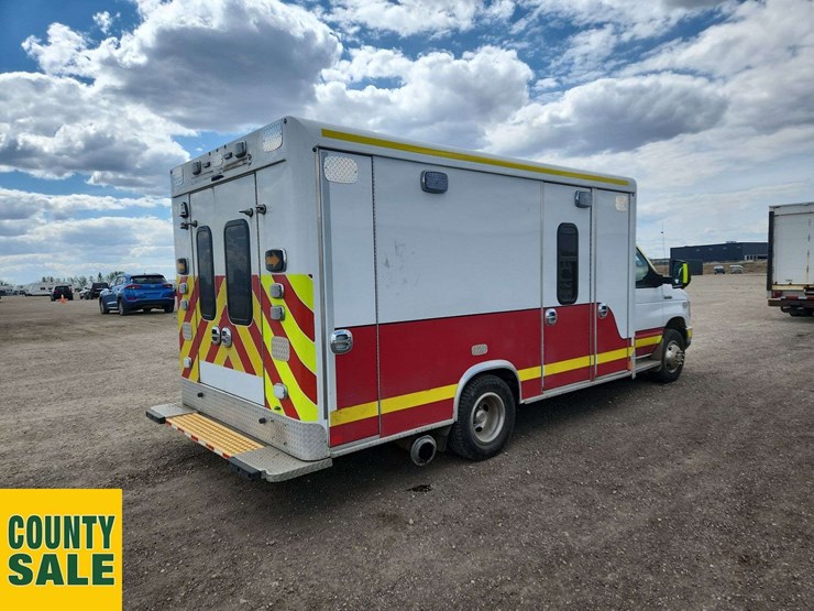 2018-ford-e450-image-4