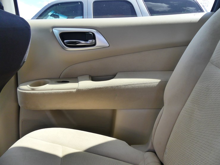 2014-nissan-pathfinder-image-11