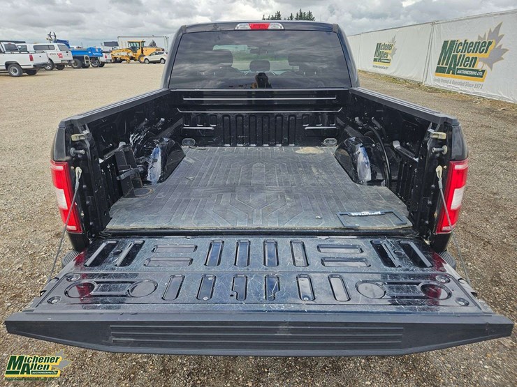 2018-ford-f150-image-16
