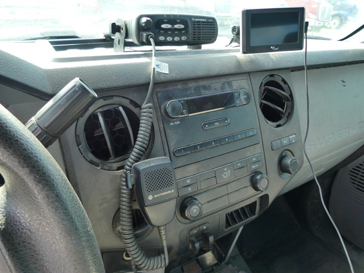 2016-ford-f250-xl-image-11