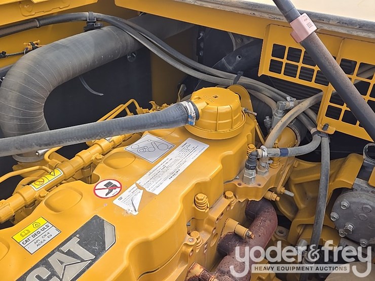 2019-caterpillar-336-image-63