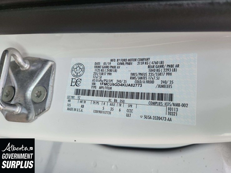 2019-ford-escape-se-image-35
