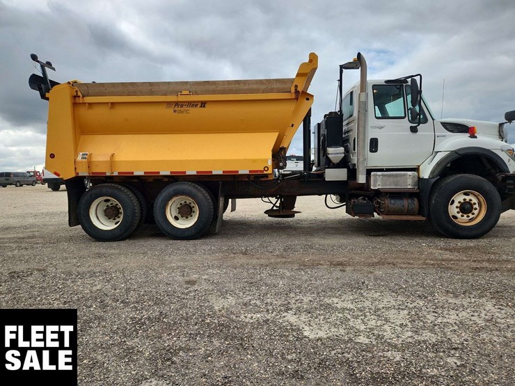 international-workstar-7500-image-8