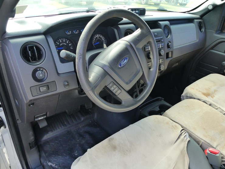 2013-ford-f150-xl-image-11