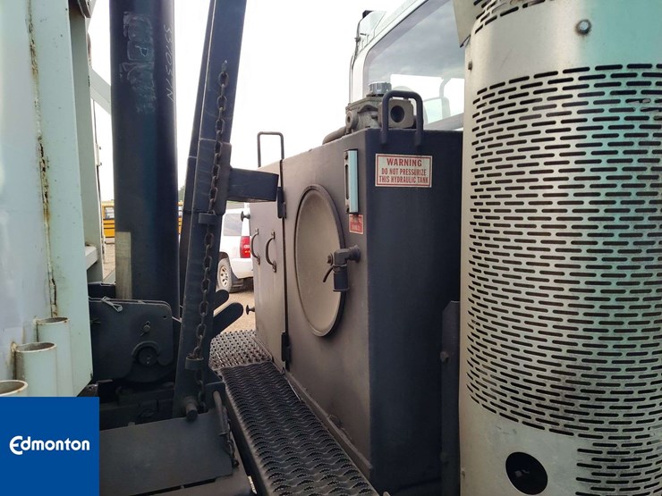 2013-international-workstar-7400-image-30