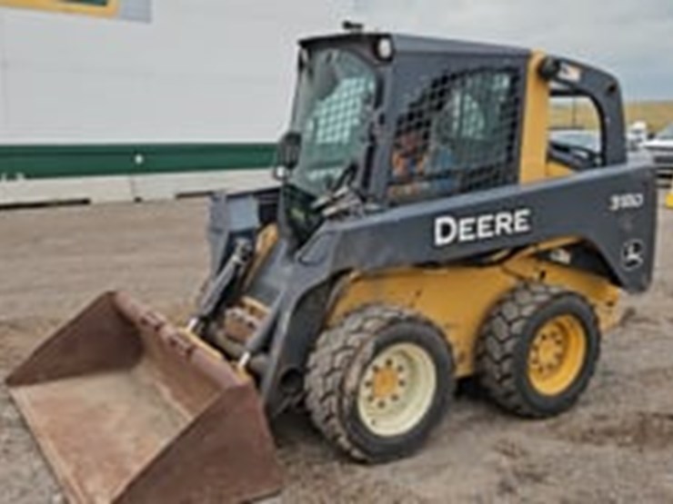 2011-deere-318d-image-5