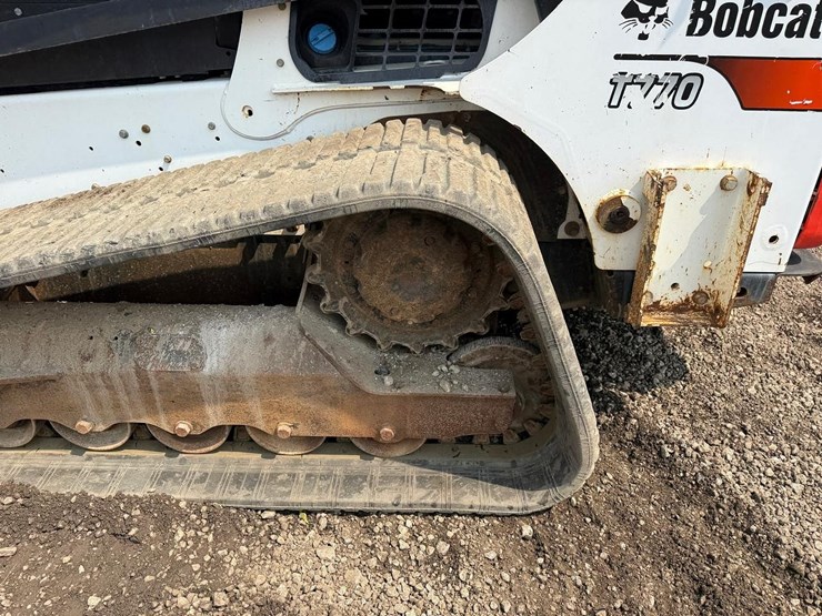 2021-bobcat-t770-image-18