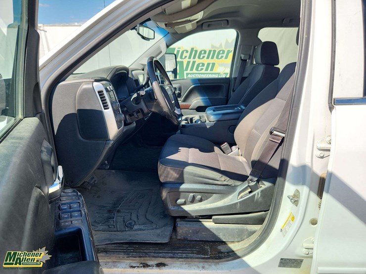 2017-gmc-sierra-1500-image-10