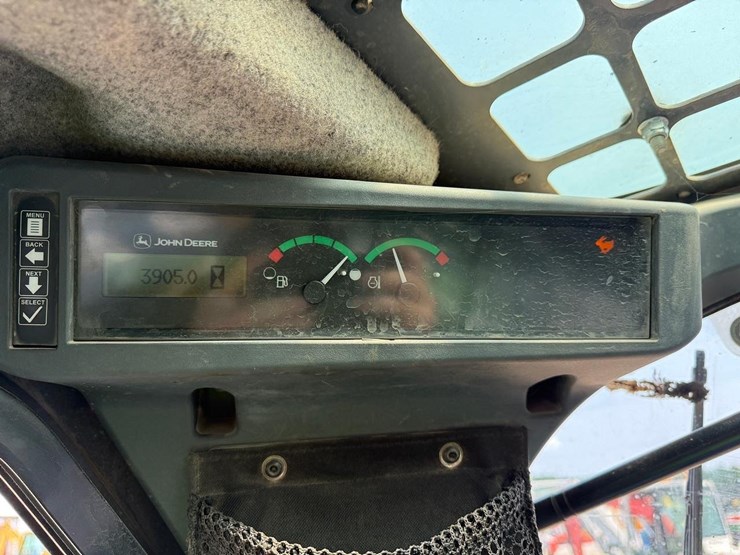 2019-deere-333g-image-21