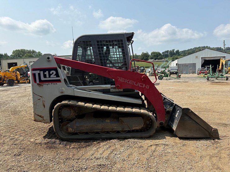 2015-takeuchi-tl12-image-5