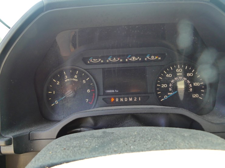 2016-ford-f150-xl-image-14