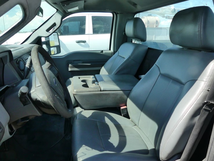 2015-ford-f350-xl-image-12