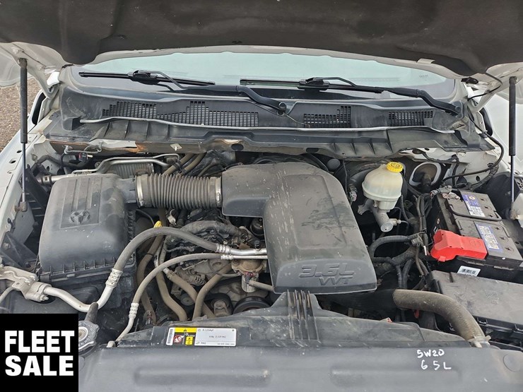 2015-dodge-1500-image-30