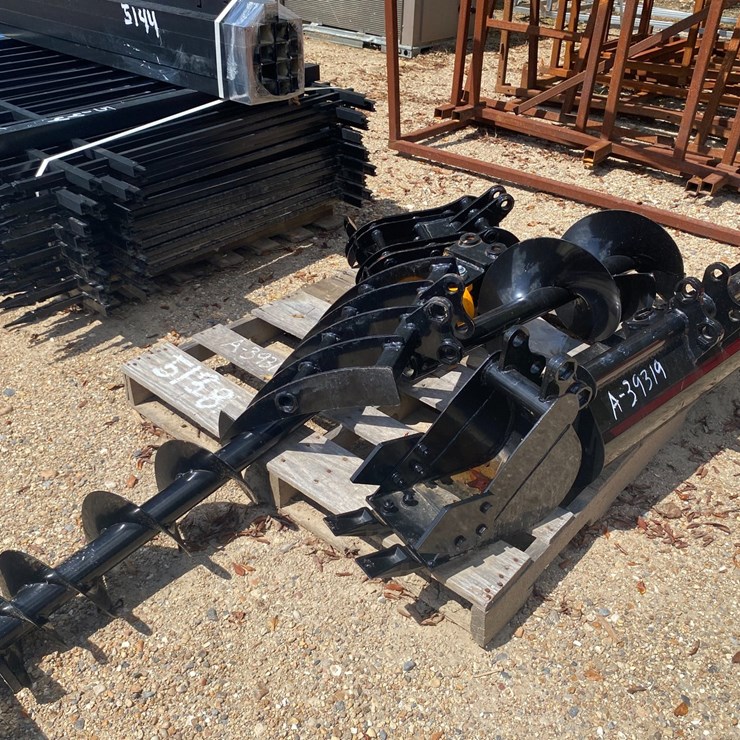 #5138 • (7) MINI EXCAVATOR PIECES