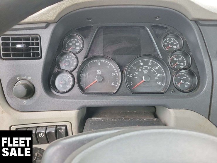 2018-peterbilt-579-image-20