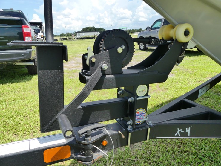2020-basstracker-17.5'-aluminum-bass-boat-image-26