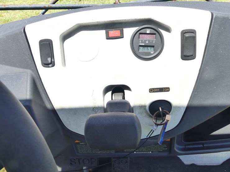 club-car-carryall-3-image-10