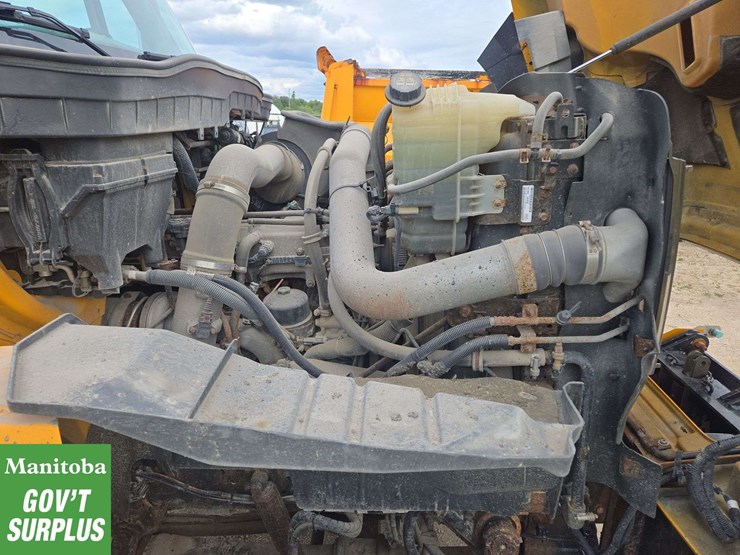 2014-international-workstar-7600-image-32