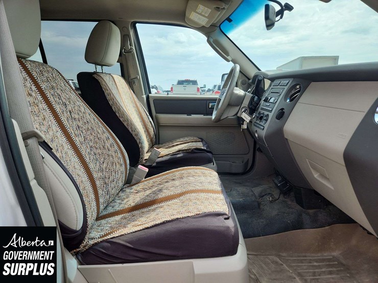 2012-ford-expedition-image-17