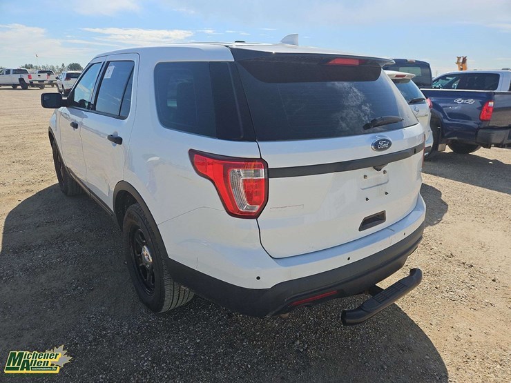 ford-explorer-image-3