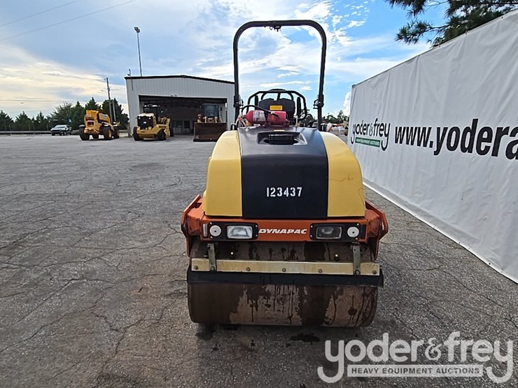 2010-dynapac-cc1200-image-8