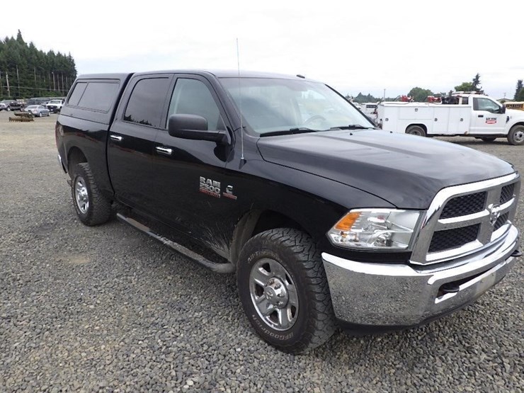 2017-dodge-2500-image-7