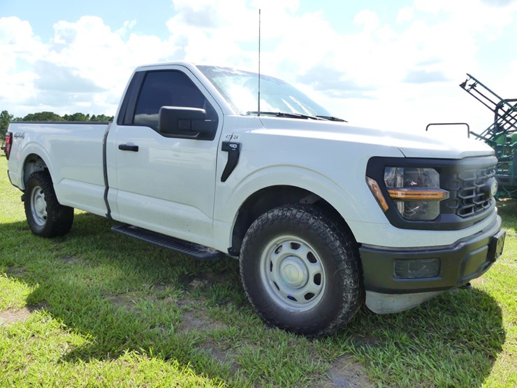 2024-ford-f150-xl-image-2