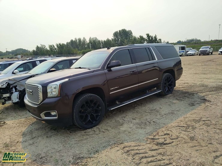 2015-gmc-yukon-xl-image-1