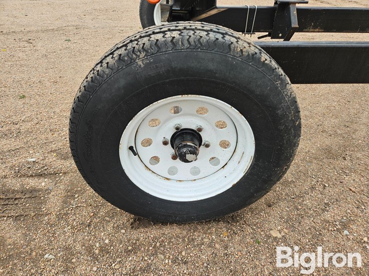 duo-lift-25'-header-trailer-image-18