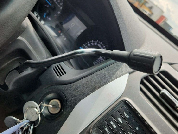 2015-ford-explorer-image-7